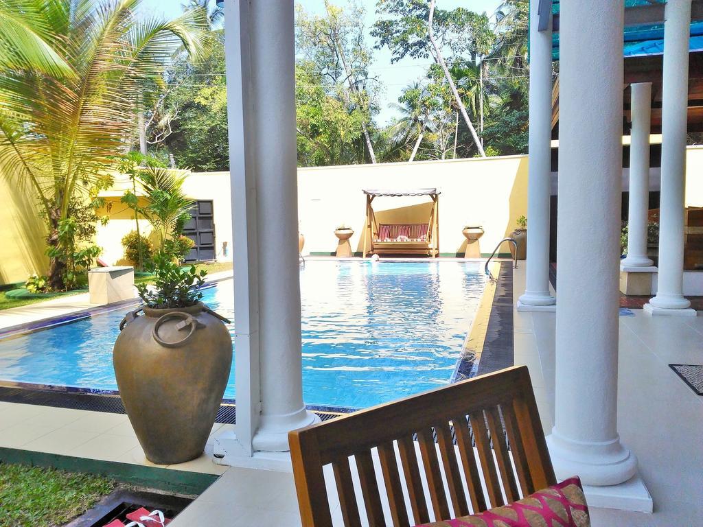 White Palace Hotel Gampaha Eksteriør billede